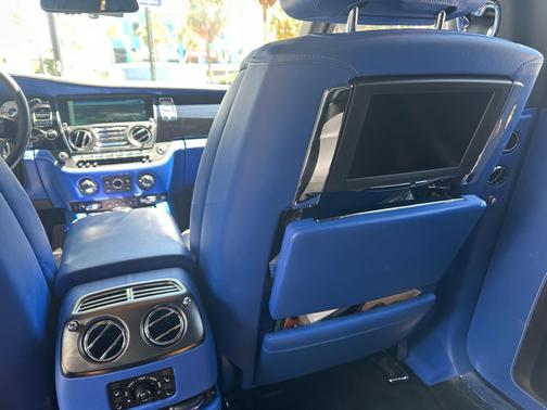 2017 Rolls-Royce Ghost Base