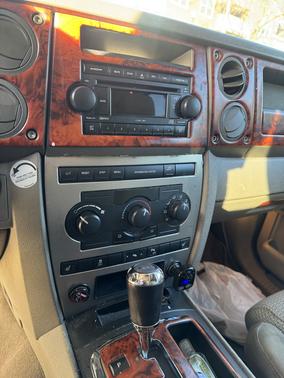2006 Jeep Commander Base