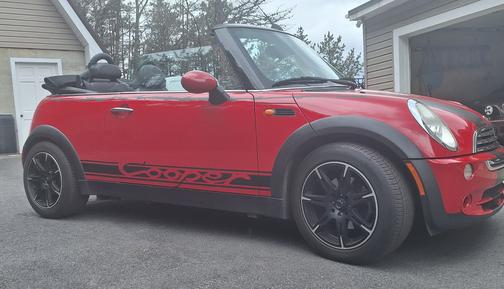 2006 MINI Cooper Base