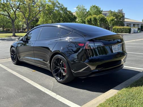2019 Tesla Model 3 Long Range