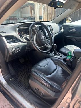 Silver 2016 Jeep Cherokee Trailhawk