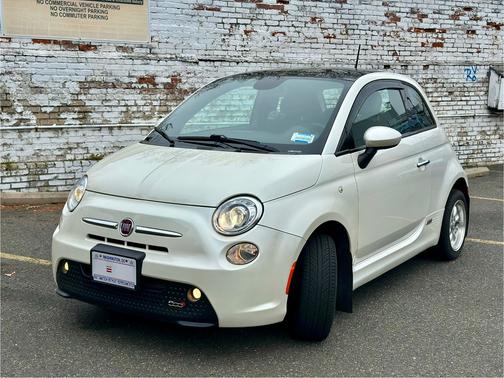 2015 FIAT 500e Battery Electric