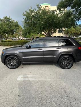 Gray 2021 Jeep Grand Cherokee 80th Anniversary