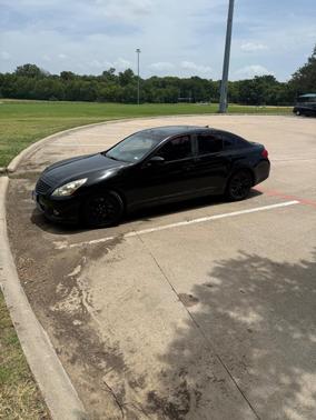 Black 2010 INFINITI G37 Journey