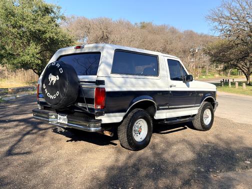 1992 Ford Bronco XLT