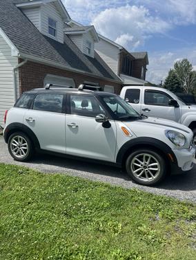White 2015 MINI Countryman Cooper
