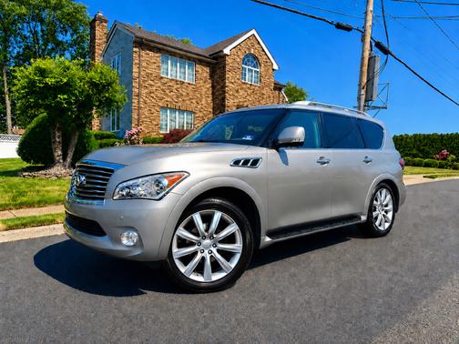 Gray 2011 INFINITI QX56 Base