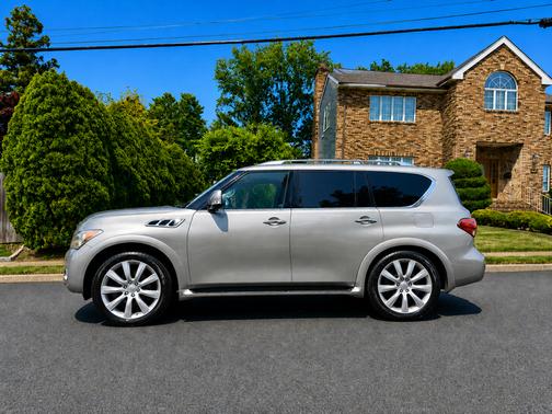 Gray 2011 INFINITI QX56 Base