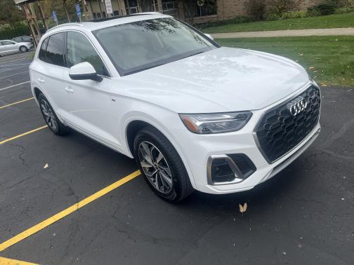 2022 Audi Q5 45 S line Premium
