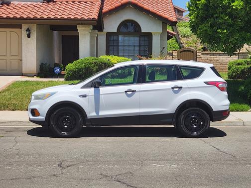 2017 Ford Escape S