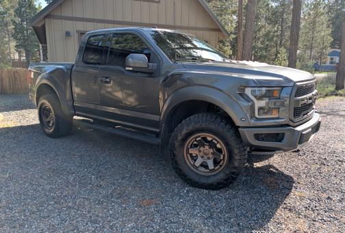 Gray 2018 Ford F-150 Raptor