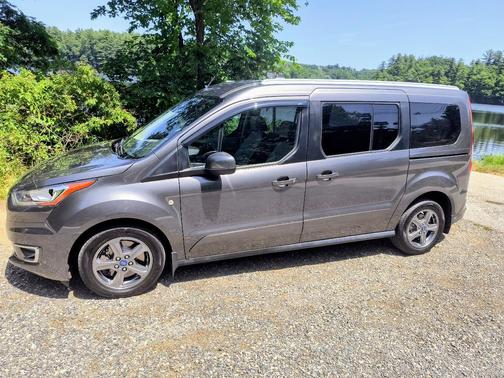 Gray 2022 Ford Transit Connect Titanium w/Rear Liftgate