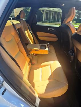 2019 Volvo XC60 T5 Inscription