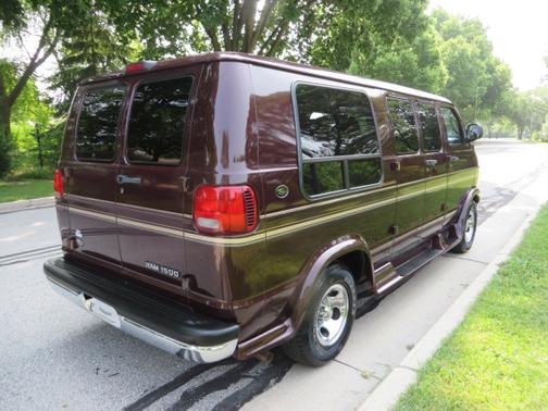 2002 Dodge Ram Van 1500