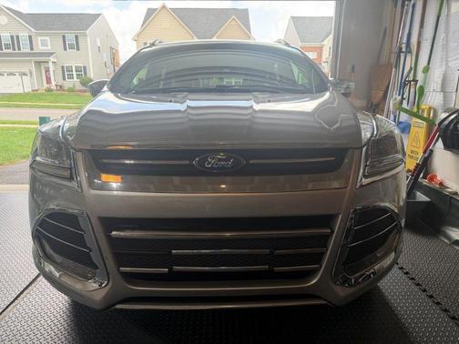 Silver 2015 Ford Escape SE