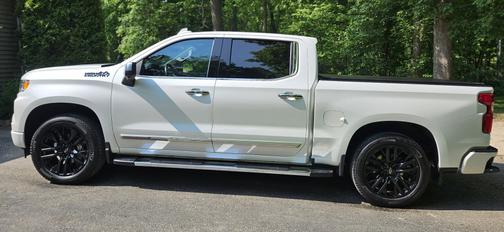 2022 Chevrolet Silverado 1500 High Country