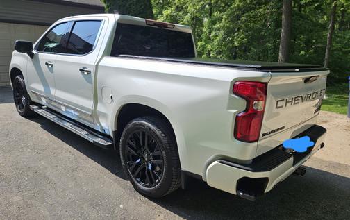 2022 Chevrolet Silverado 1500 High Country