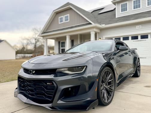 Gray 2018 Chevrolet Camaro ZL1