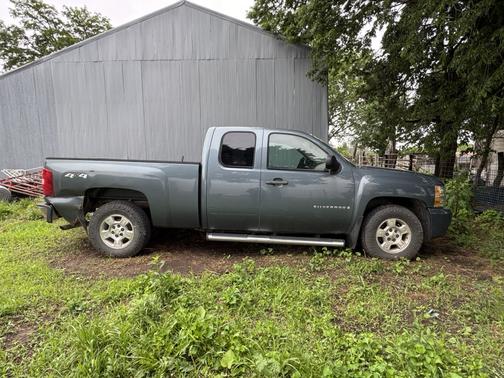 Blue 2008 Chevrolet Silverado 1500 LT1 Extended Cab