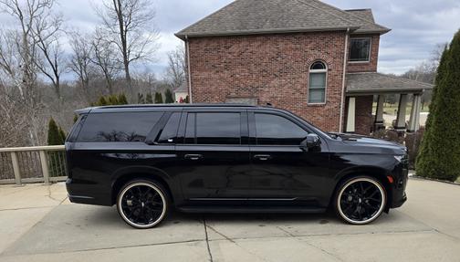 2022 Cadillac Escalade ESV Sport