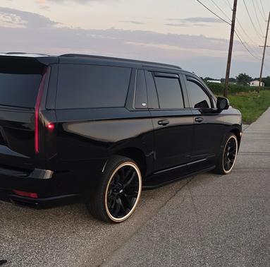 2022 Cadillac Escalade ESV Sport