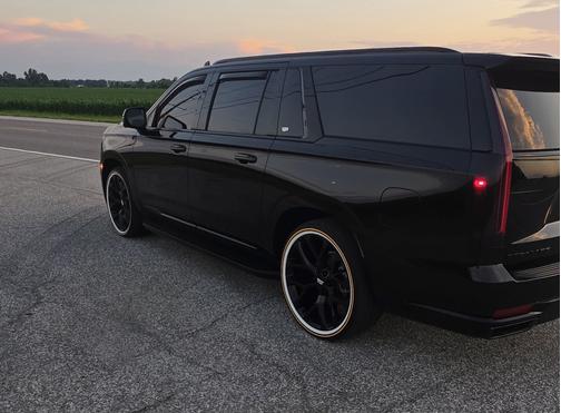 2022 Cadillac Escalade ESV Sport
