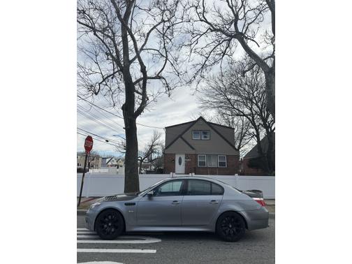 2006 BMW M5 Base