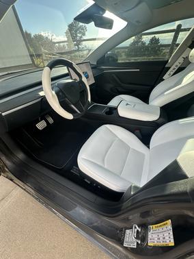 2023 Tesla Model 3 Performance