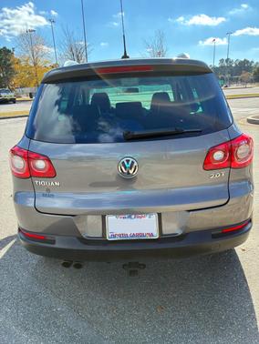 2010 Volkswagen Tiguan SE