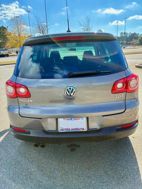 2010 Volkswagen Tiguan SE
