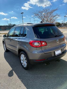 2010 Volkswagen Tiguan SE