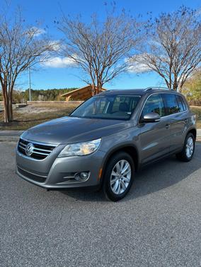 2010 Volkswagen Tiguan SE