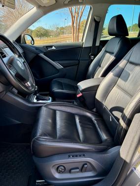 2010 Volkswagen Tiguan SE