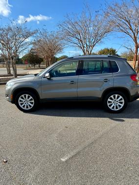 2010 Volkswagen Tiguan SE