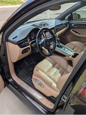 2021 Porsche Macan Macan S