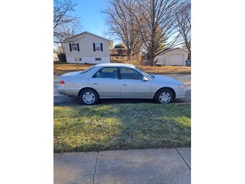 2001 Toyota Camry LE