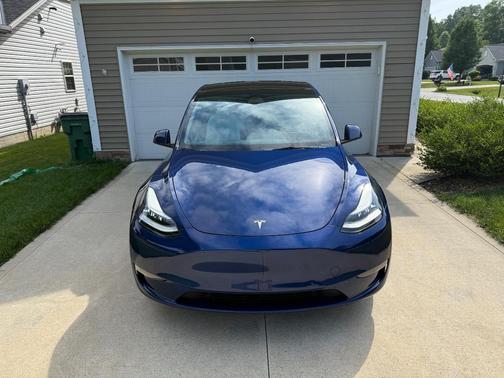 Blue 2021 Tesla Model Y Long Range