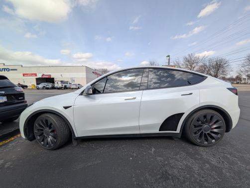 2023 Tesla Model Y Performance