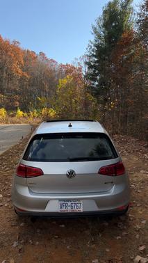 2015 Volkswagen Golf GTI 2.0T SE 4-Door