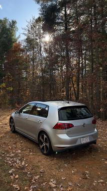 2015 Volkswagen Golf GTI 2.0T SE 4-Door