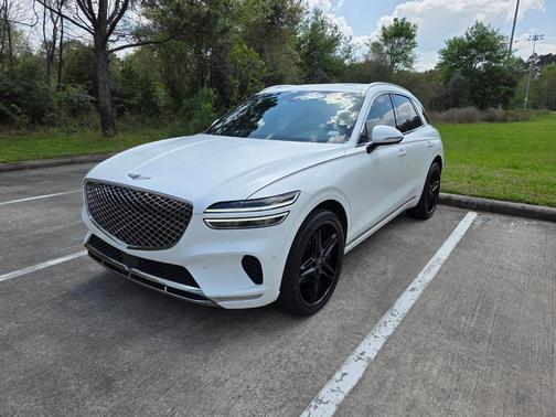 White 2022 Genesis GV70 2.5T