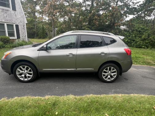 2011 Nissan Rogue SV