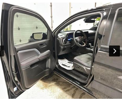 Black 2025 Chevrolet Colorado Z71