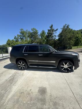 Black 2016 Cadillac Escalade Luxury