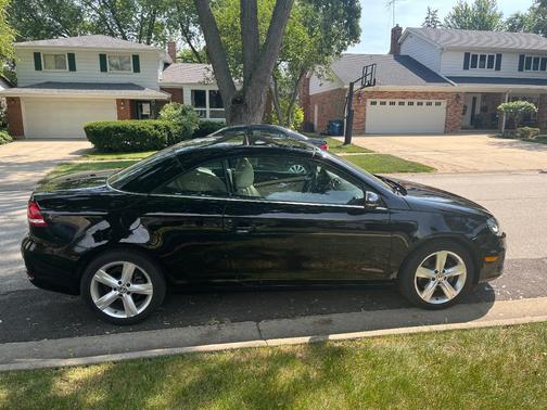 Black 2012 Volkswagen Eos Lux