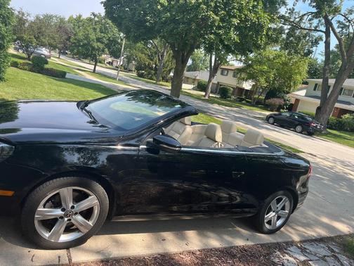 Black 2012 Volkswagen Eos Lux
