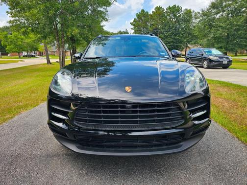 Black 2021 Porsche Macan Macan