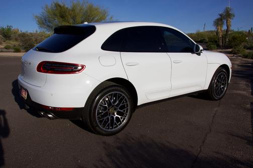 White 2017 Porsche Macan Macan S