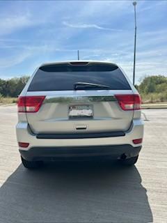 Silver 2012 Jeep Grand Cherokee Laredo