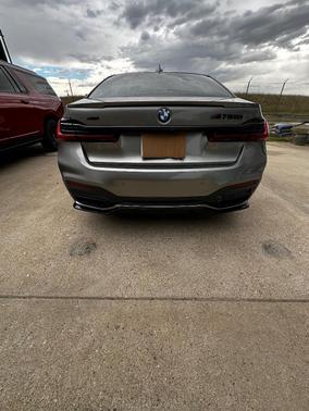 Gray 2020 BMW 750 i xDrive